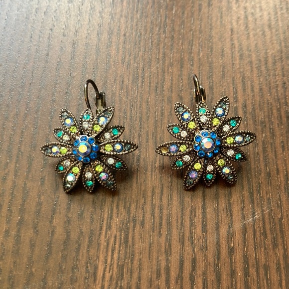 Joan Rivers Collection Flower Aurora Borealis Earrings - Picture 1 of 4